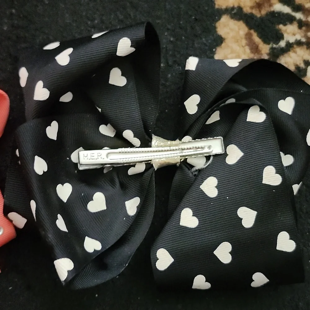 🎀JoJo Siwa Large Decorative Hair Bows – Coral w/rhinestones & Black Heart Print